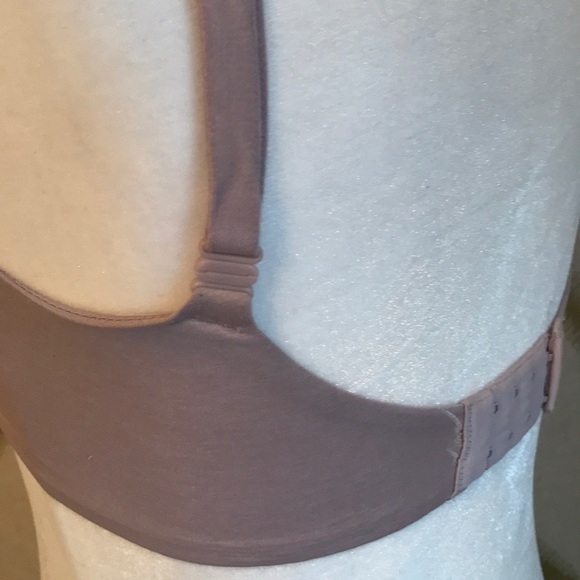 Victoria’s Secret Bra - Picture 4 of 7